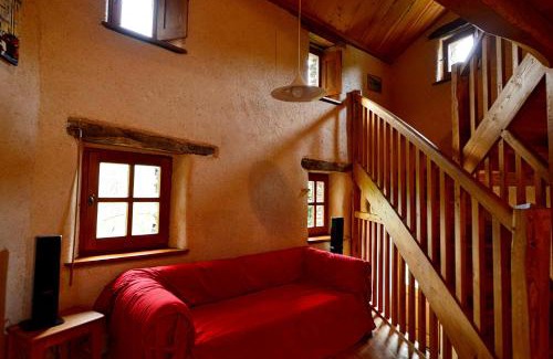 Saint-Frezal-de-Ventalon Maison | La Coutinelle