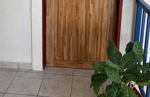 La Cruz Appartement | La Cruz, Gte, Apartment 10min from the Beach. Beautiful, safe with Parking