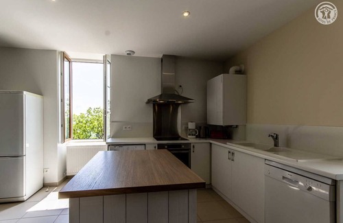 Culles-les-Roches Maison | La Cure - CULLES-LES-ROCHES