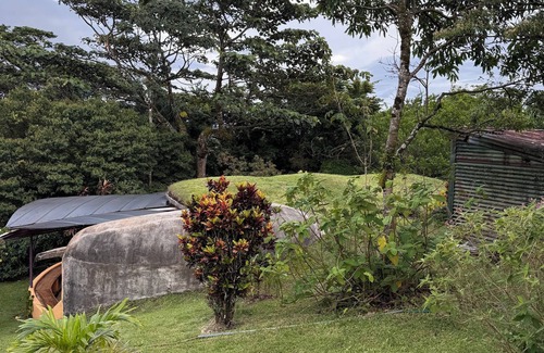 Tierras Morenas Maison | LA CUSUCA nThis underground home is a one of a kind!