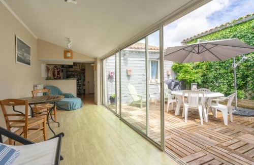 Marennes Maison | La dame de nage