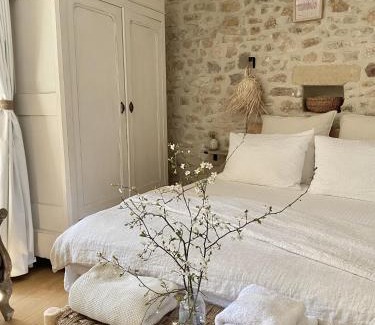 Euzet-les-Bains Lit Et Petit-Déjeuner | La Dame Jeanne