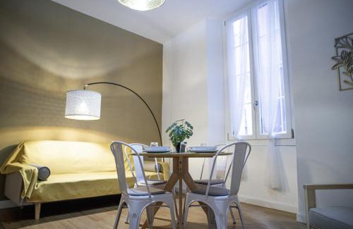 Pre Appartement | La Darsena Suite Eleganza e Comfort nei Vicoli