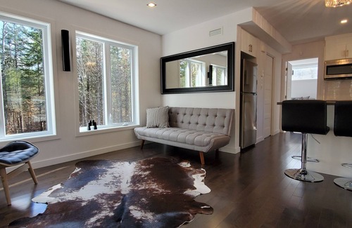 Chertsey Cottage | La Datcha | NOUVEAU Cottage | CHARGES DE NATURE |