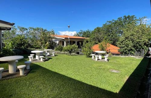 San Joaquin de Flores Maison | La Dehesa B&B en San Joaquín de Flores