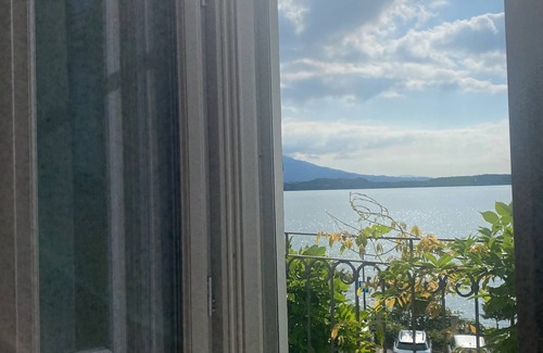 Belgirate Appartement | La Dimora del Glicine