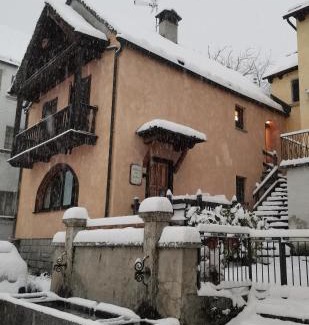 Mozzio Appartement | La Dimora della Fontana