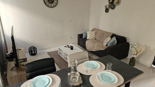 Oyonnax Appartement | LA DOLCE VITA