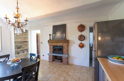 Mombercelli Maison | La Dolce Vita, house in the Monferrato region with stunning panoramic views.