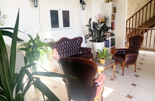 Chinon Villa | La Douce France Trianon / Summer rates 2024