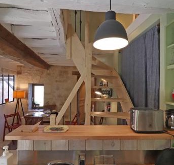 Belleme Maison | La Dragonne, centre de Bellême, maison entièrement équipée, jardin, vue forêt
