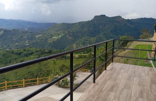 La Vega Autre | La Esmeralda