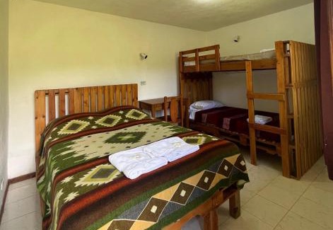 Banos de Agua Santa Maison | La Estancia de Runtún Km 7