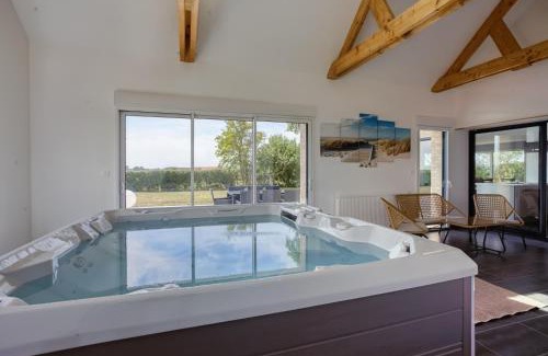 Bambecque Maison | La Fauconnière