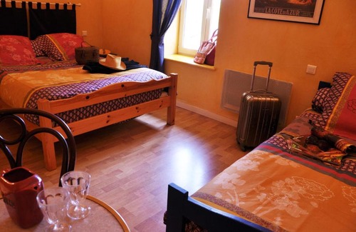 Ambierle Maison | la Ferme aux abeilles