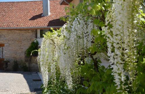 Aillevans Maison | La ferme aux glycines