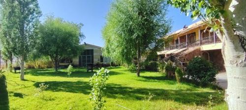 Laanoussar Maison | La ferme d'hôtes des lacs