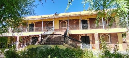 Laanoussar Maison | La ferme d'hôtes des lacs