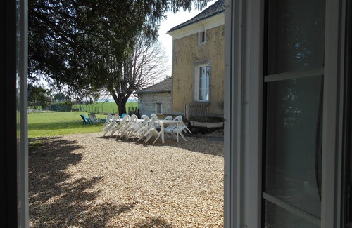 Rilly-sur-Vienne Maison | La ferme de deux Ifs : Gîte 3 étoiles (12 personnes - 5 chambres)