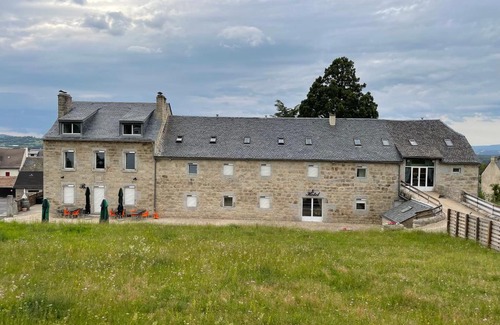 Aumont-Aubrac Hôtel | La ferme de l'Aubrac
