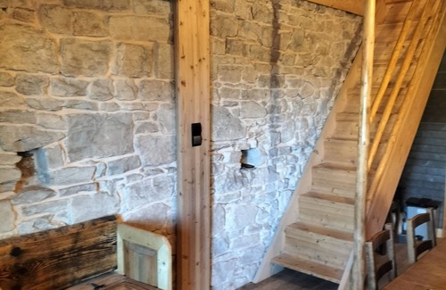 Frasne Appartement | La Fermette gîte atypique à Frasne