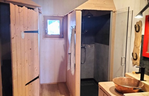 Frasne Appartement | La Fermette gîte atypique à Frasne