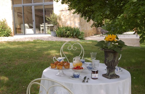Laussou Maison | La feuillade aux oiseaux : Charme, Nature et Détente