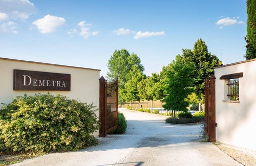 Marsciano Appartement | La Fiaccola, elegant suite with fireplace