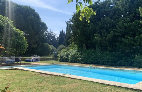 Bagnols-sur-Ceze Maison | La Filature Magnanerie 6 ch piscine parc privé