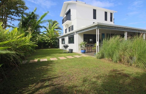 Etang Sale Les Bains Villa | La Fleur de l'Etang