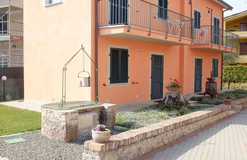 Santo Stefano di Magra Appartement | Maison de vacances La Fonda: Appartement avec piscine, jardin et parking