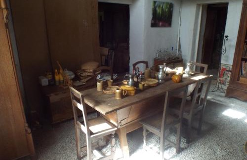 Cramans Lit Et Petit-Déjeuner | la forge du Prosper et de sa Prosperine