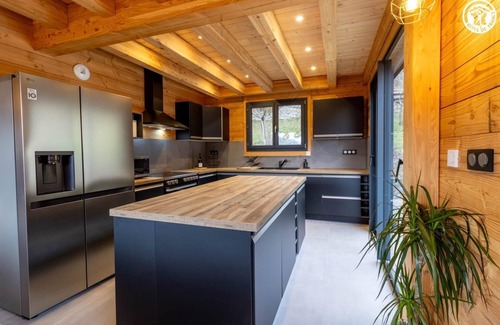 Saint-Martin-sur-la-Chambre Maison | LA BICHE - SAINT MARTIN SUR LA CHAMBRE