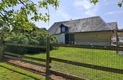 La Frenaye Maison | La gîte "Ressources" au calme avec jardin et jacuzzi entre Rouen et Le Havre
