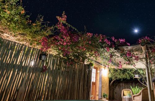 McGregor Maison | La Galleria Cottage Retreat