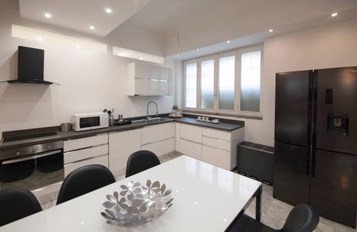 Zona Solari Appartement | La Galleria Milan - Your Chic Urban Retreat in Solari District