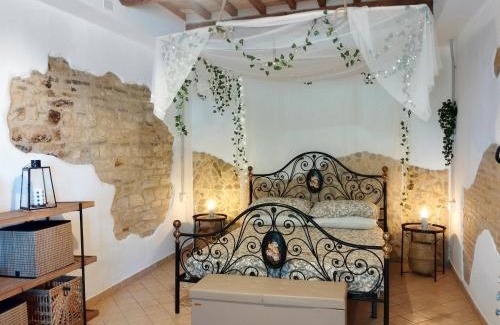 Montefelcino Maison | La gallina a pois