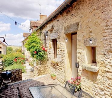 Champfleur Maison | La Garencière - Les Hirondelles