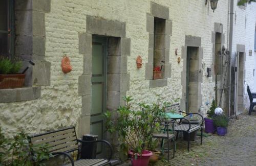 Ragnies Lit Et Petit-Déjeuner | La Gentilhommière du Château de Ragnies