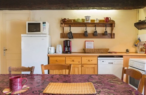 Valeuil Villa | La Gerbaudie - Quatre Chambres Villa, Couchages 10
