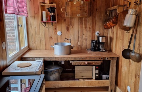 Ribecourt-Dreslincourt Maison | La Germaine - wooden shack in the countryside