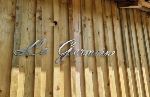 Ribecourt-Dreslincourt Maison | La Germaine - wooden shack in the countryside