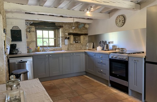 Beaumont-du-Perigord Maison | Grange de style traditionnel, piscine privée située dans le petit hameau paisible de Blanc