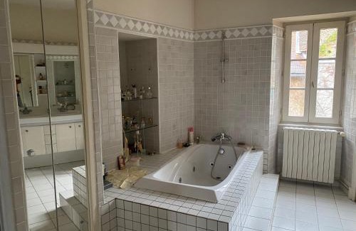 Chambon-sur-Voueize Maison | La Grande Maison