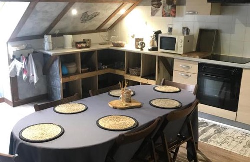 Rigny-la-Nonneuse Maison | La Grange Aux Fleurs