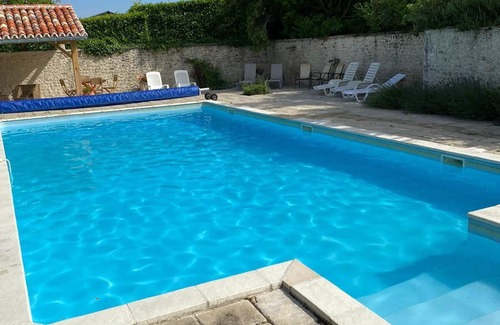 Saint-Martial-Viveyrol Maison | La Grange, beautiful barn conversion with private swimming pool in rural setting