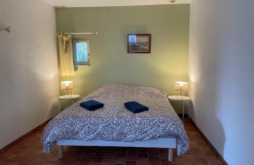 Rueil-la-Gadeliere Maison | La Grange Chevrefeuille