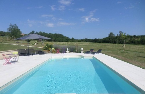 Lalbenque Maison | La Grange de Bouyssonnade
