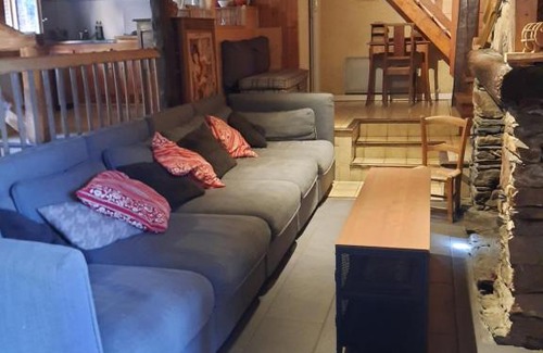 Gouaux-de-Luchon Chalet De Ski | La grange des Quatre saisons