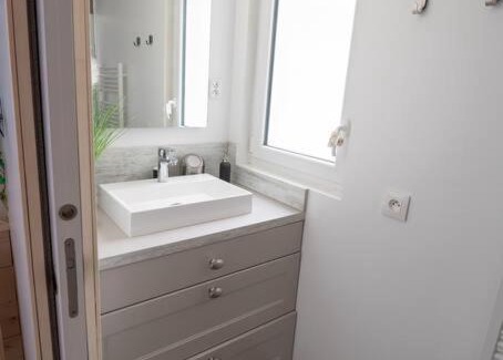 Dijon Appartement | La Grotte Bourguignonne, Terrasse extérieure
